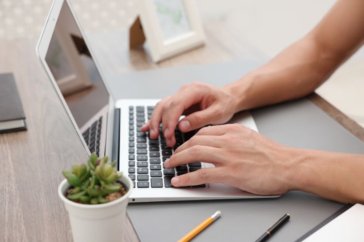 Content & Copywriting Content & Copywriting